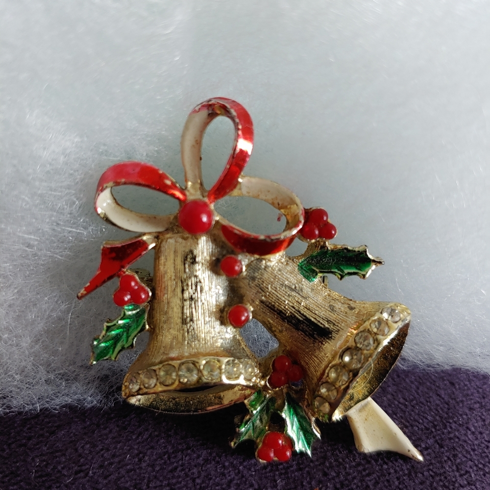 Christmas Pin